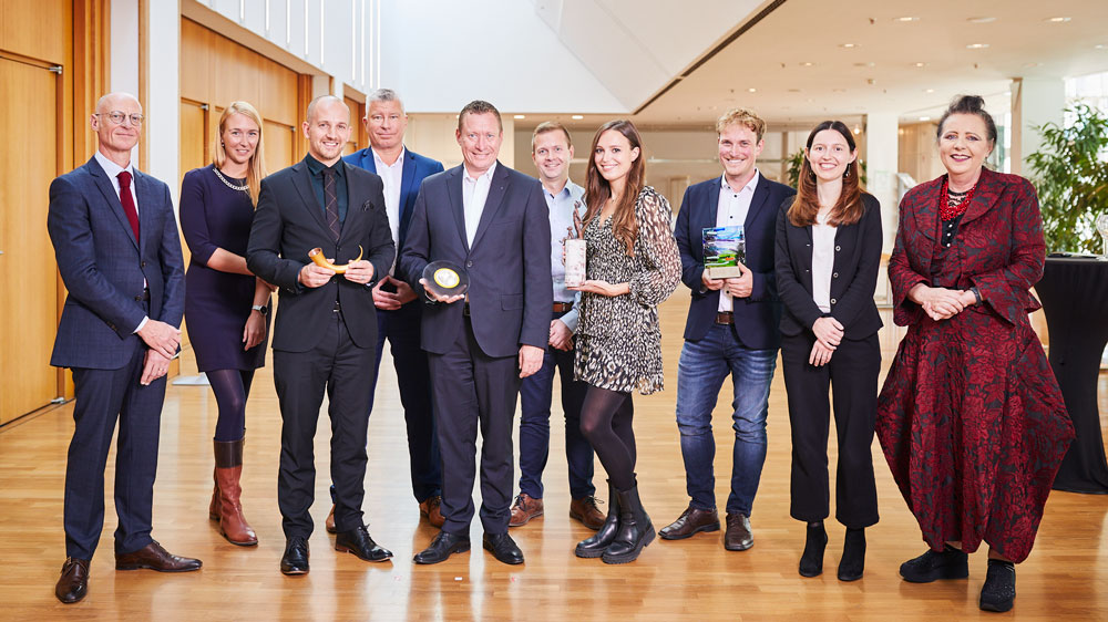 Gruppenbild zur Verleihung Staatsanzeiger Award 2021