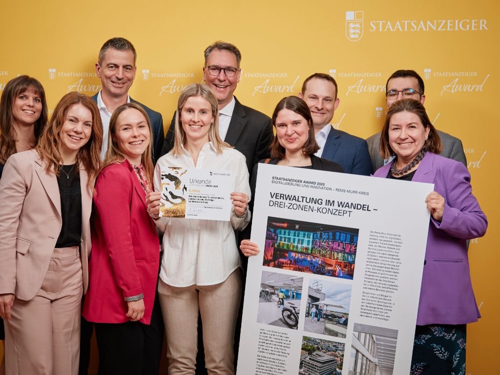 Team des Rems-Murr-Kreises mit Auszeichnung beim Staatsanzeiger Award 2025